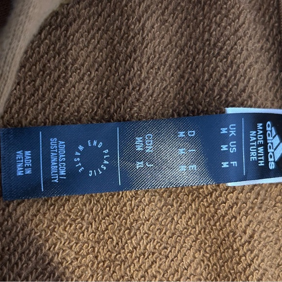 Men’s Adidas hoodie, size medium, in brown, blue, and red. - Picture 9 of 9